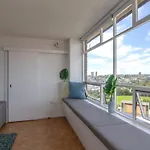 Bright 1 Bedroom Studio With Amazing City Views